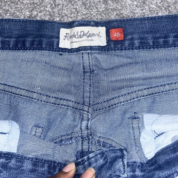 Distressed ridged knee blue Jean by Ranch & Dvlpmnt - Picture 4 of 7